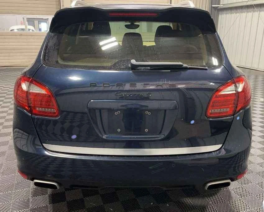 2011 Porsche 958 Cayenne S - Image 2 of 16