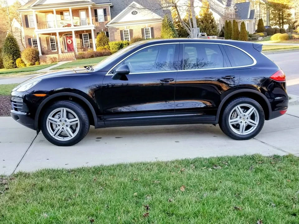 2011 Porsche 958 Cayenne S - Image 8 of 12
