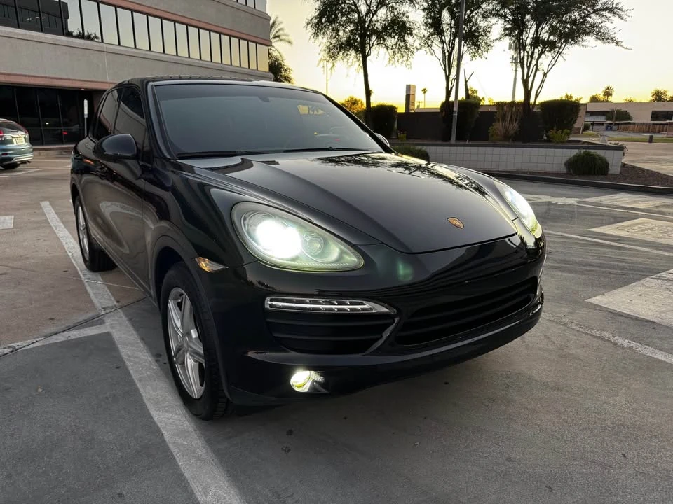 2011 Porsche 958 Cayenne S - Image 3 of 9