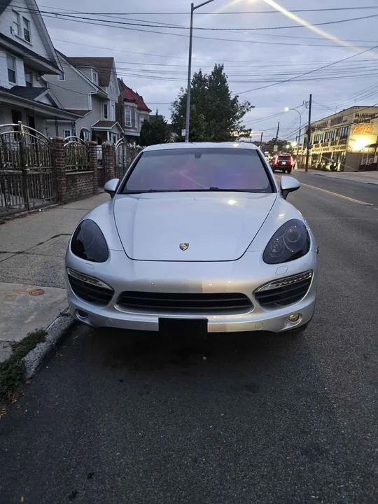 2011 Porsche 958 Cayenne S - Image 17 of 20