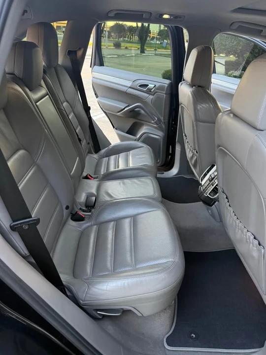 2011 Porsche 958 Cayenne S - Image 6 of 18