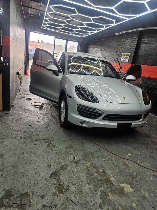 2011 Porsche 958 Cayenne S - Image 8 of 20