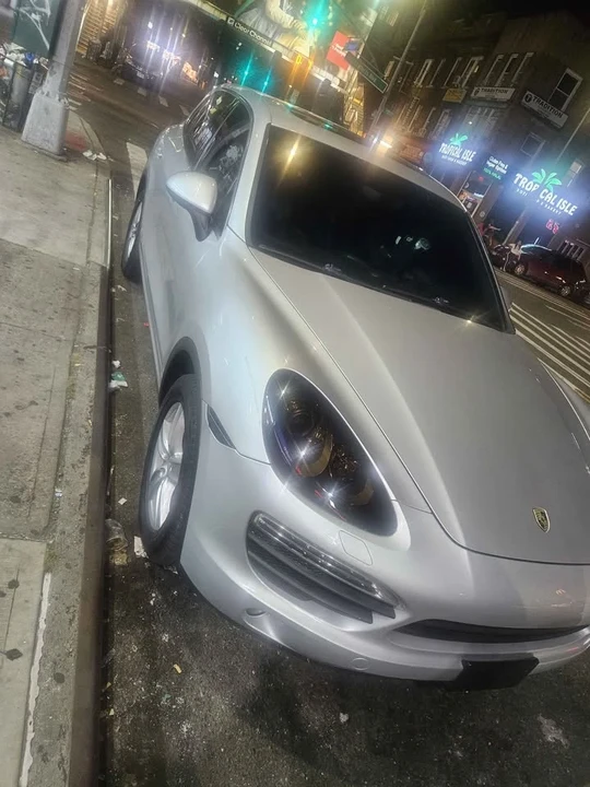 2011 Porsche 958 Cayenne S - Image 19 of 20