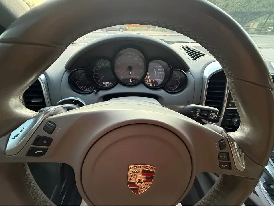 2011 Porsche 958 Cayenne S - Image 17 of 18