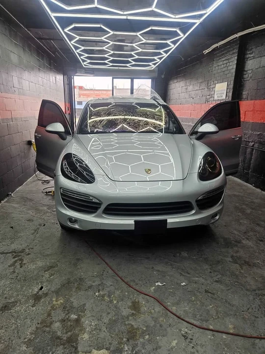 2011 Porsche 958 Cayenne S - Image 2 of 20