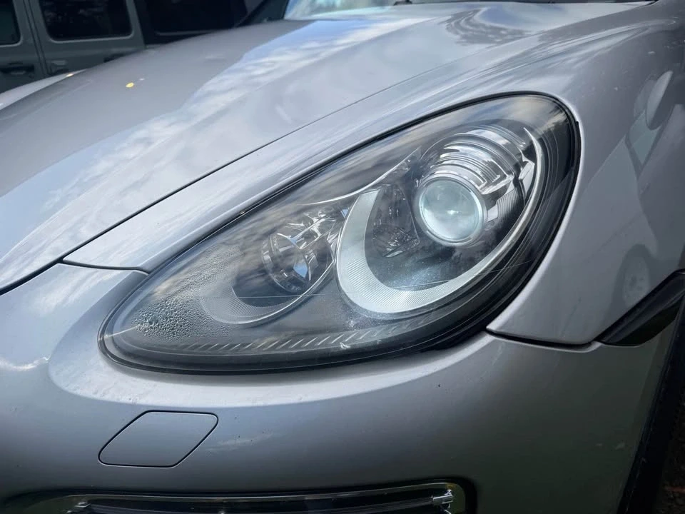 2011 Porsche 958 Cayenne S - Image 9 of 15