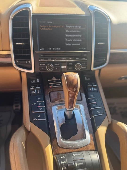 2011 Porsche 958 Cayenne S - Image 12 of 12