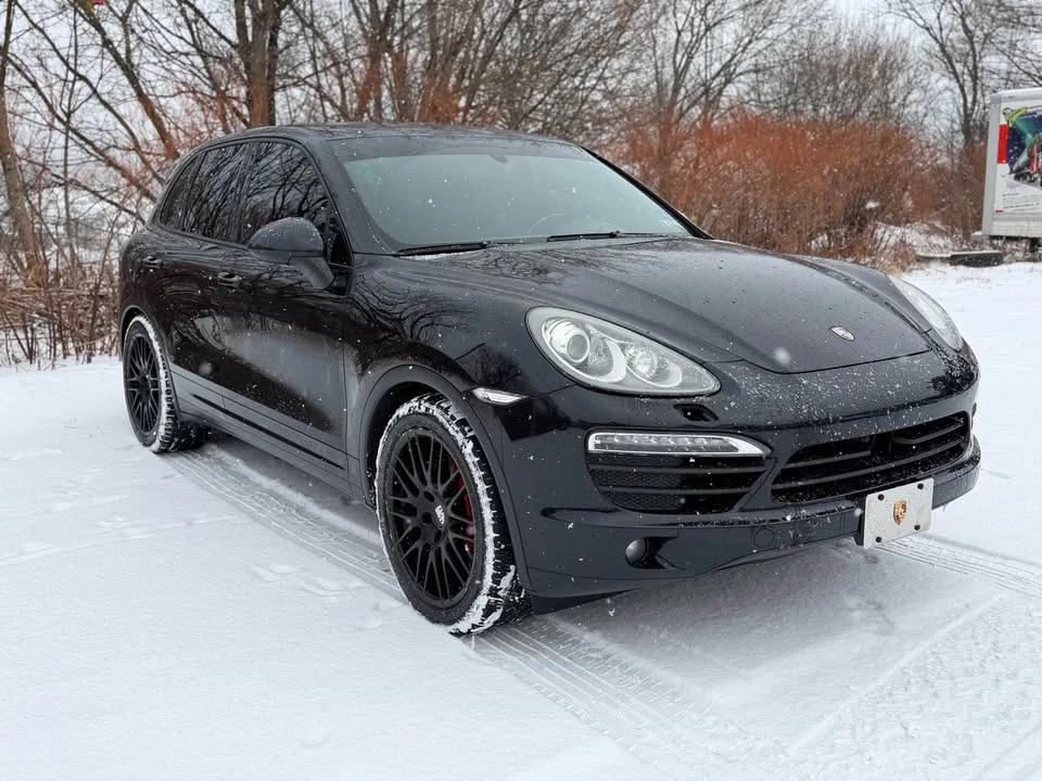 2011 Porsche 958 Cayenne S - Image 2 of 18