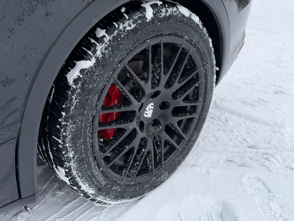 2011 Porsche 958 Cayenne S - Image 9 of 18