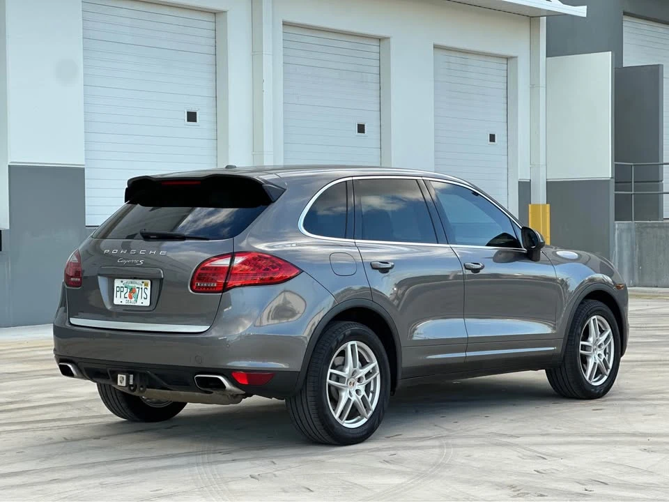 2011 Porsche 958 Cayenne S - Image 6 of 13