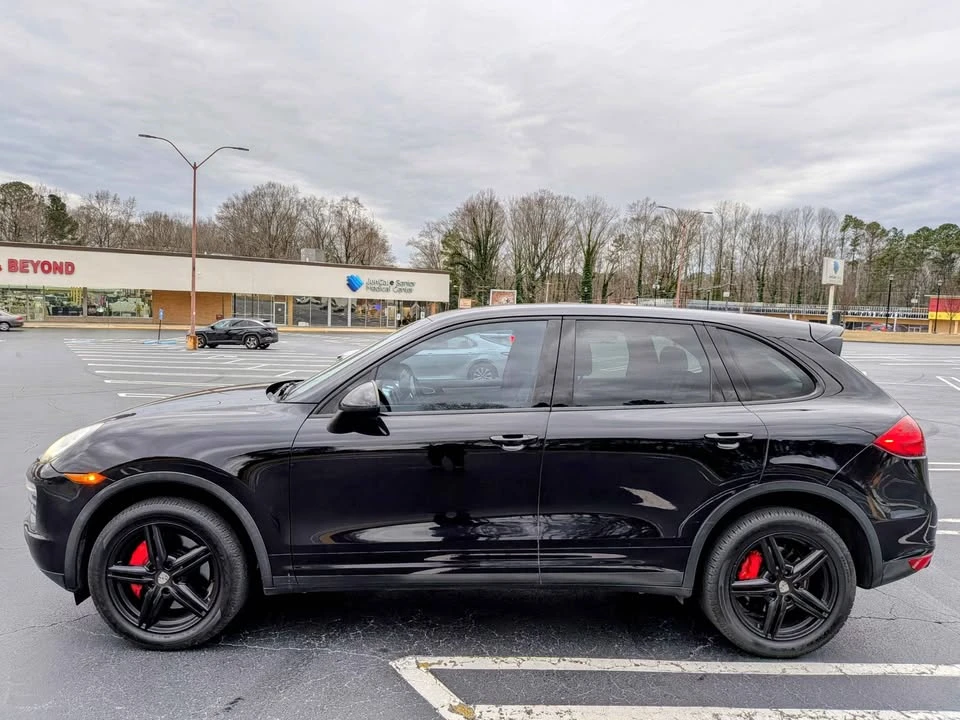 2011 Porsche 958 Cayenne S - Image 4 of 11