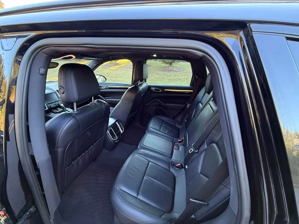 2011 Porsche 958 Cayenne S - Image 11 of 20