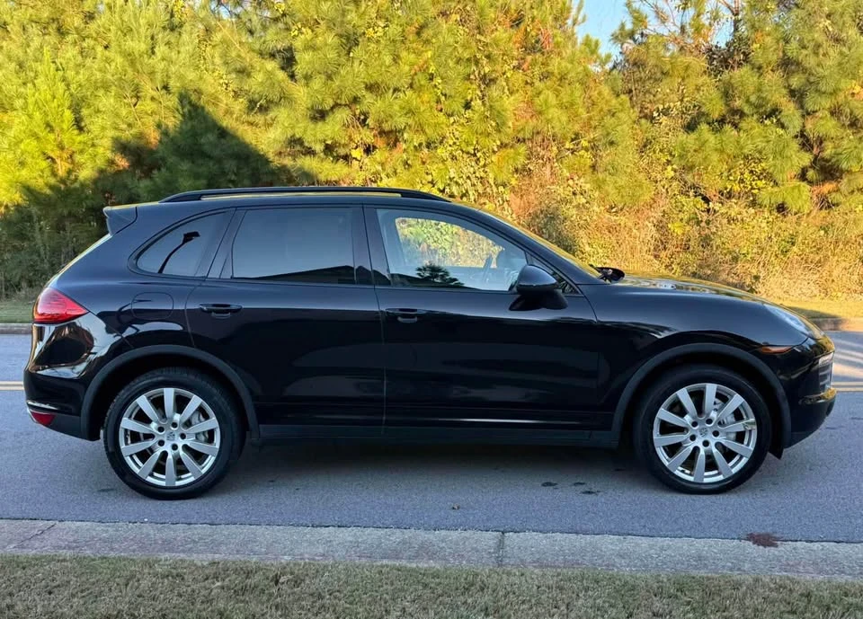 2011 Porsche 958 Cayenne S - Image 4 of 20
