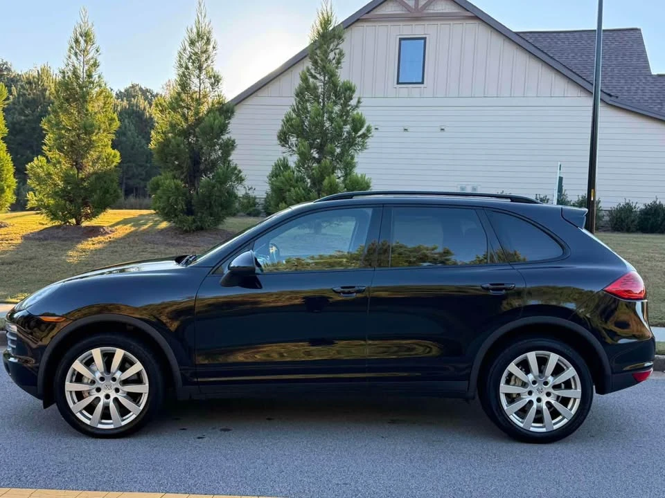 2011 Porsche 958 Cayenne S - Image 8 of 20