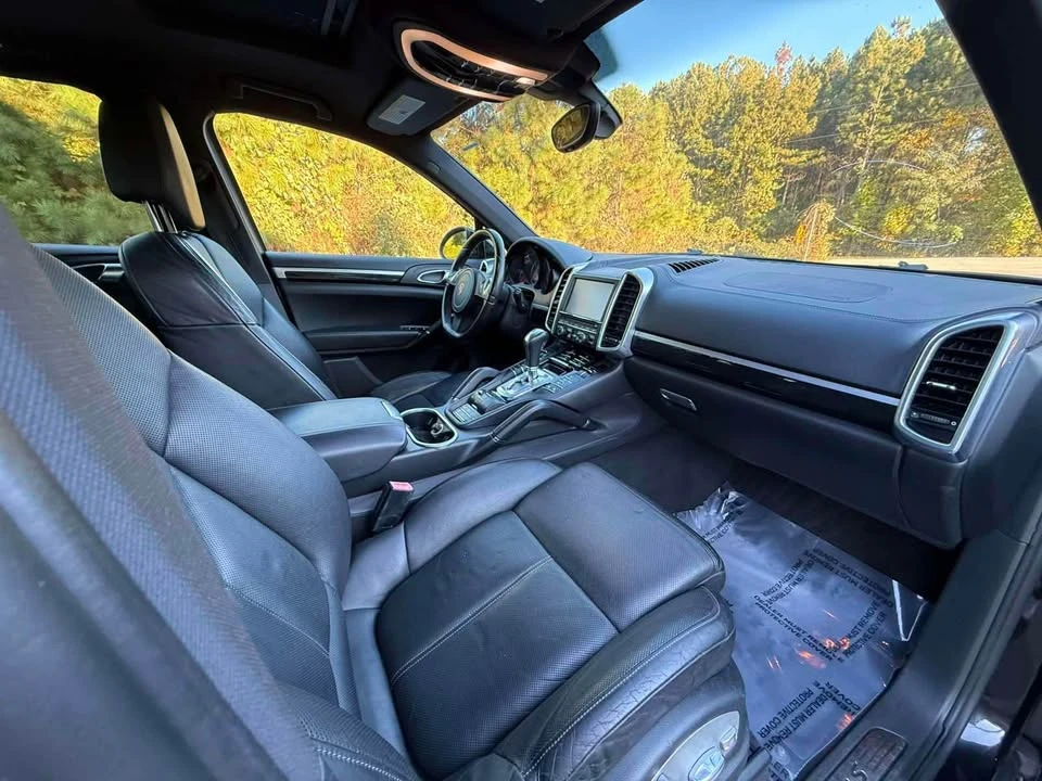 2011 Porsche 958 Cayenne S - Image 16 of 20