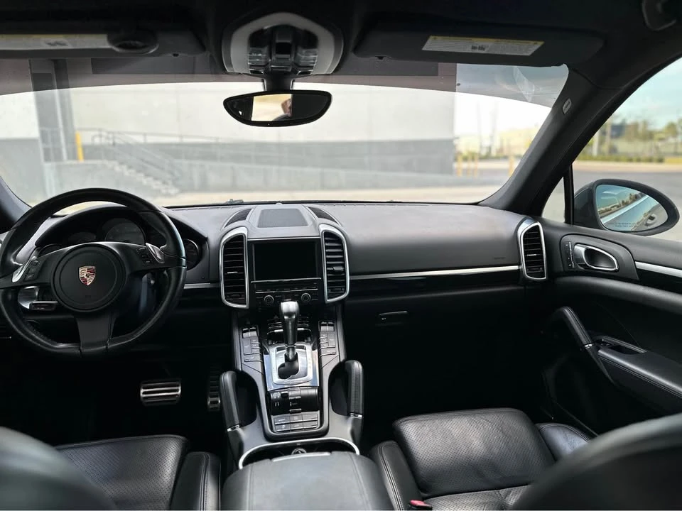 2011 Porsche 958 Cayenne S - Image 9 of 13
