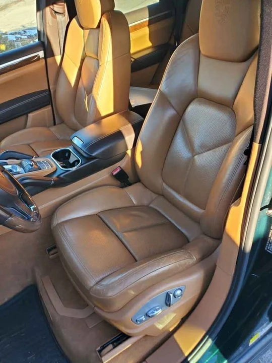 2011 Porsche 958 Cayenne S - Image 6 of 10