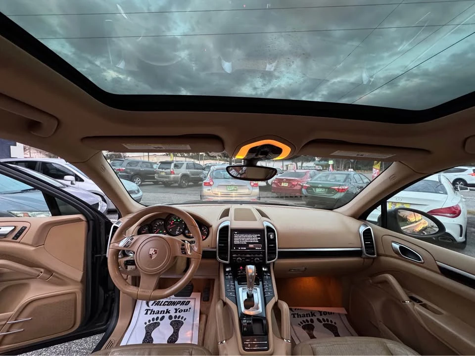 2011 Porsche 958 Cayenne S - Image 16 of 18