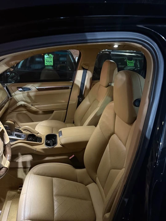 2011 Porsche 958 Cayenne S - Image 15 of 18