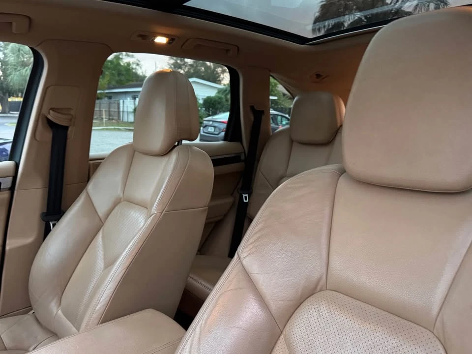 2011 Porsche 958 Cayenne S - Image 14 of 18