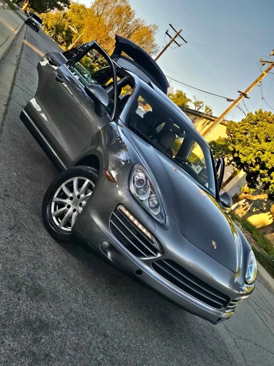 2011 Porsche 958 Cayenne S - Image 3 of 20