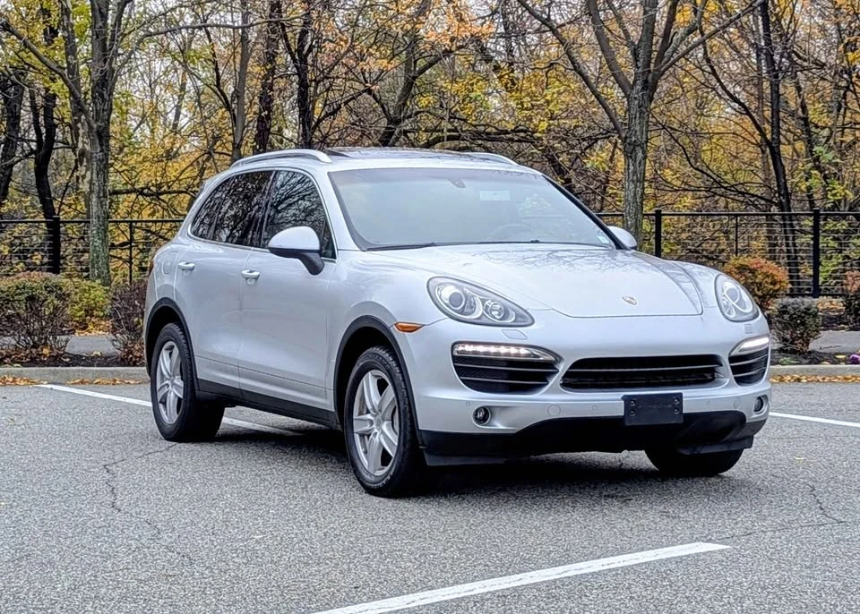 2011 Porsche 958 Cayenne S - Image 6 of 19
