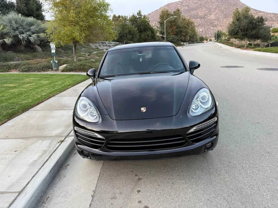 2011 Porsche 958 Cayenne S - Image 3 of 15