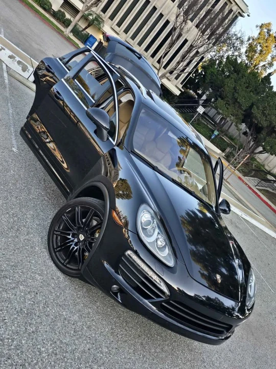 2011 Porsche 958 Cayenne S - Image 12 of 18