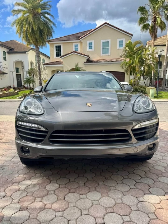 2011 Porsche 958 Cayenne S - Image 4 of 15