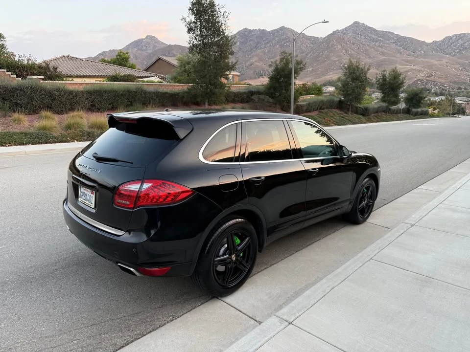 2011 Porsche 958 Cayenne S - Image 5 of 18