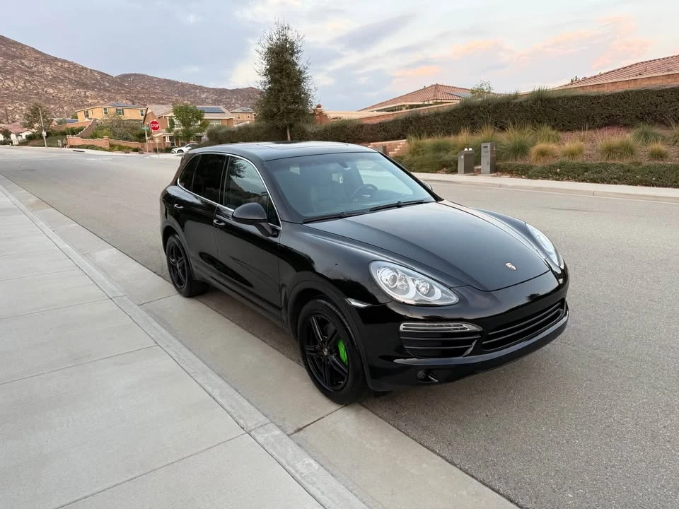 2011 Porsche 958 Cayenne S - Image 5 of 16