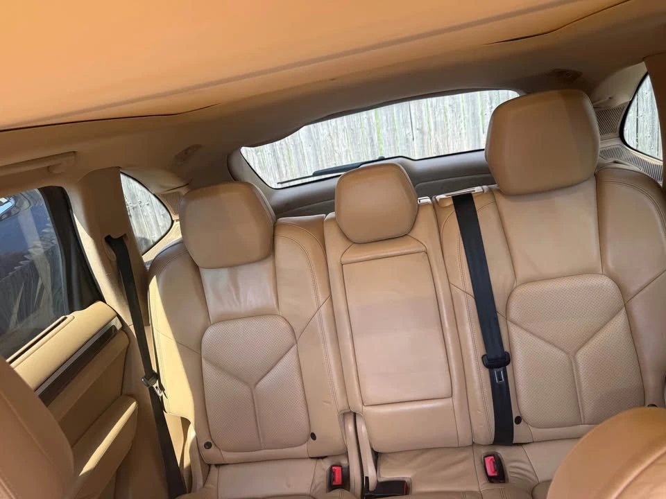 2011 Porsche 958 Cayenne S - Image 9 of 11