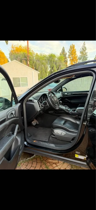 2011 Porsche 958 Cayenne S - Image 5 of 8