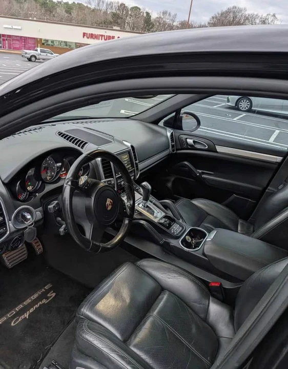2011 Porsche 958 Cayenne S - Image 12 of 12