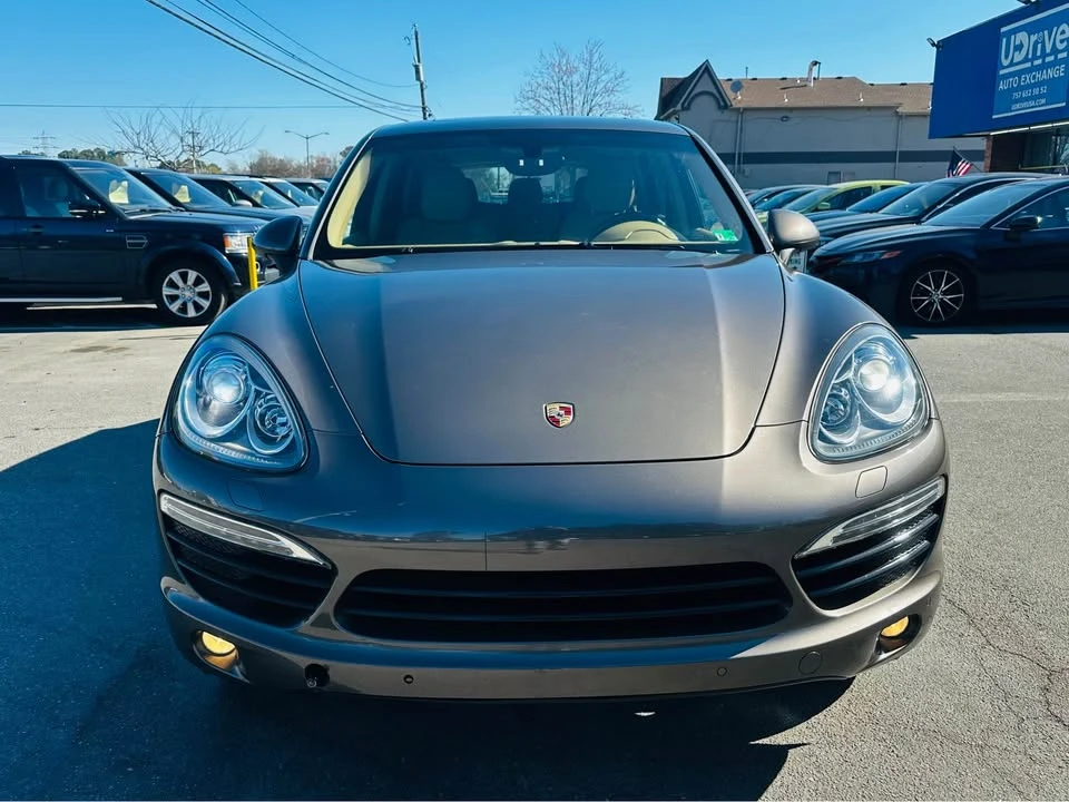 2011 Porsche 958 Cayenne S - Image 2 of 20