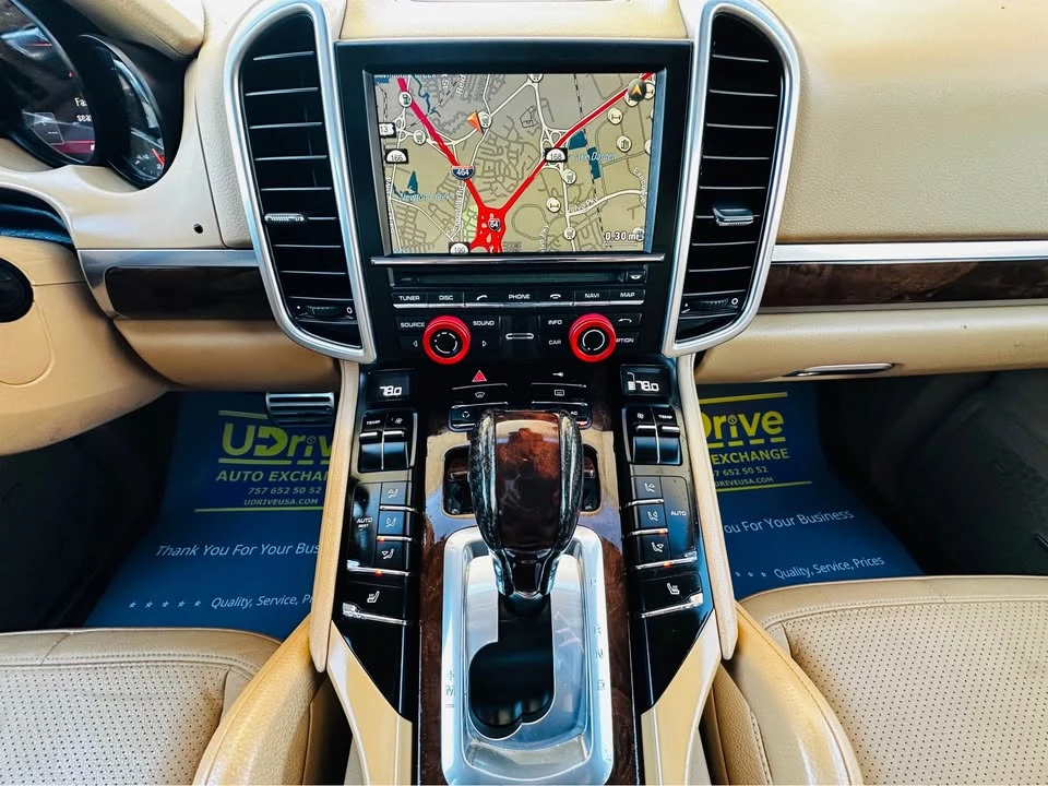 2011 Porsche 958 Cayenne S - Image 16 of 20