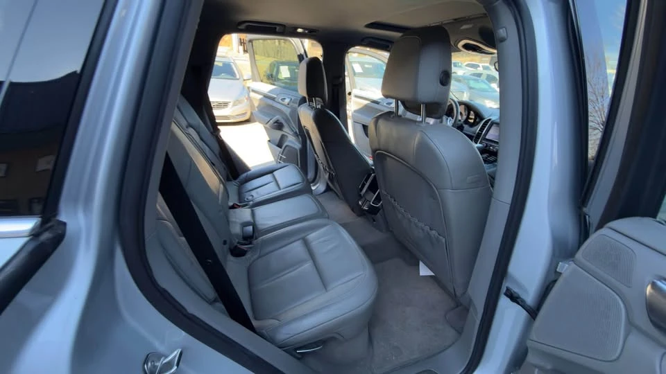 2011 Porsche 958 Cayenne S - Image 16 of 20