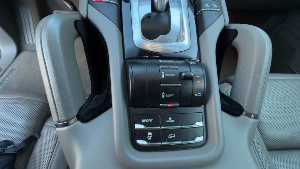 2011 Porsche 958 Cayenne S - Image 18 of 20