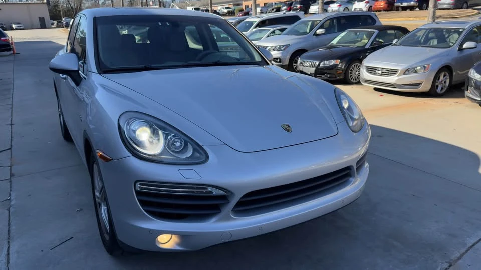 2011 Porsche 958 Cayenne S - Image 6 of 20