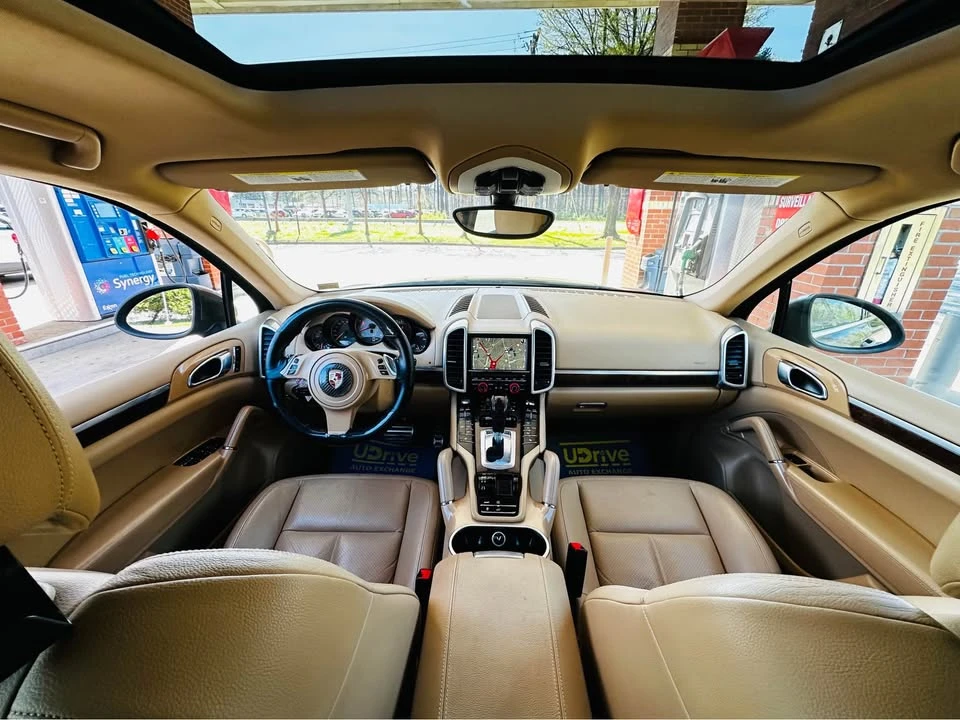 2011 Porsche 958 Cayenne S - Image 13 of 20