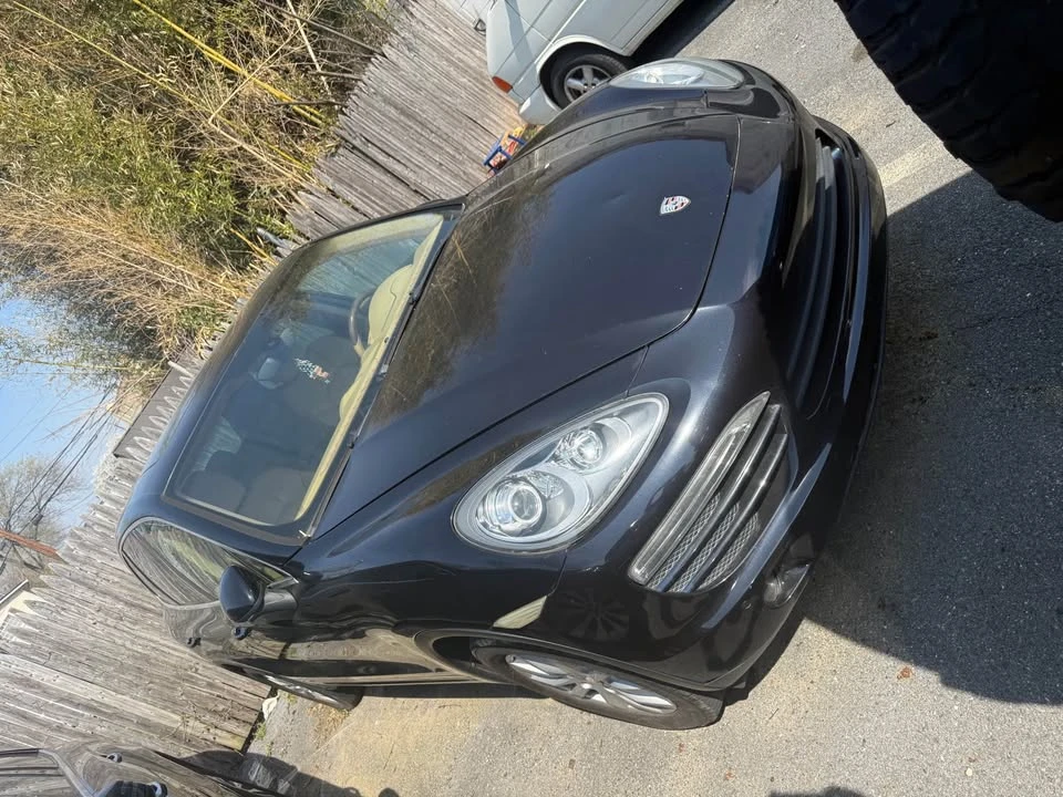 2011 Porsche 958 Cayenne S - Image 2 of 11
