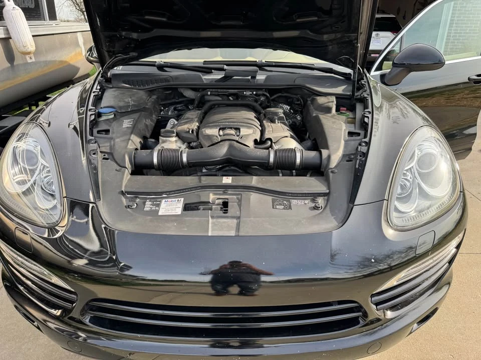 2011 Porsche 958 Cayenne S - Image 16 of 19
