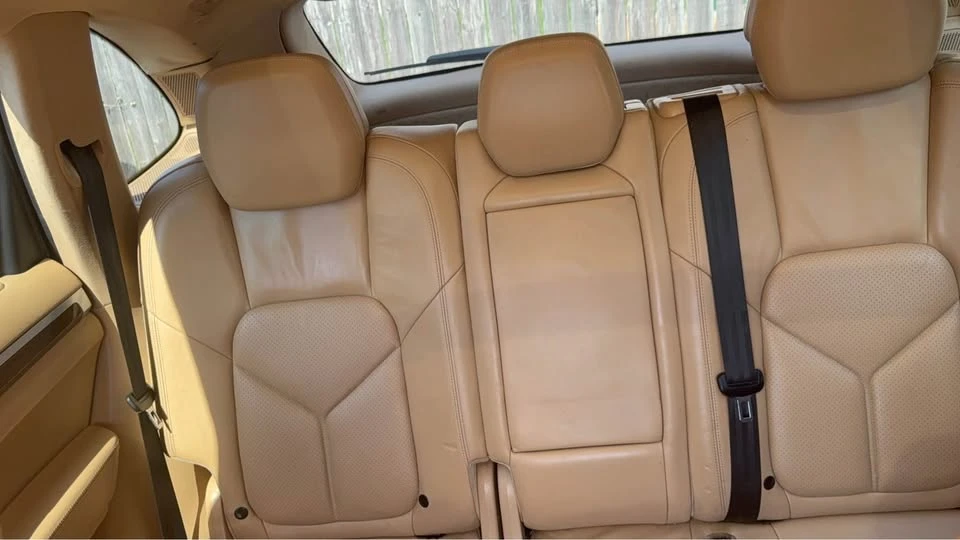 2011 Porsche 958 Cayenne S - Image 10 of 11