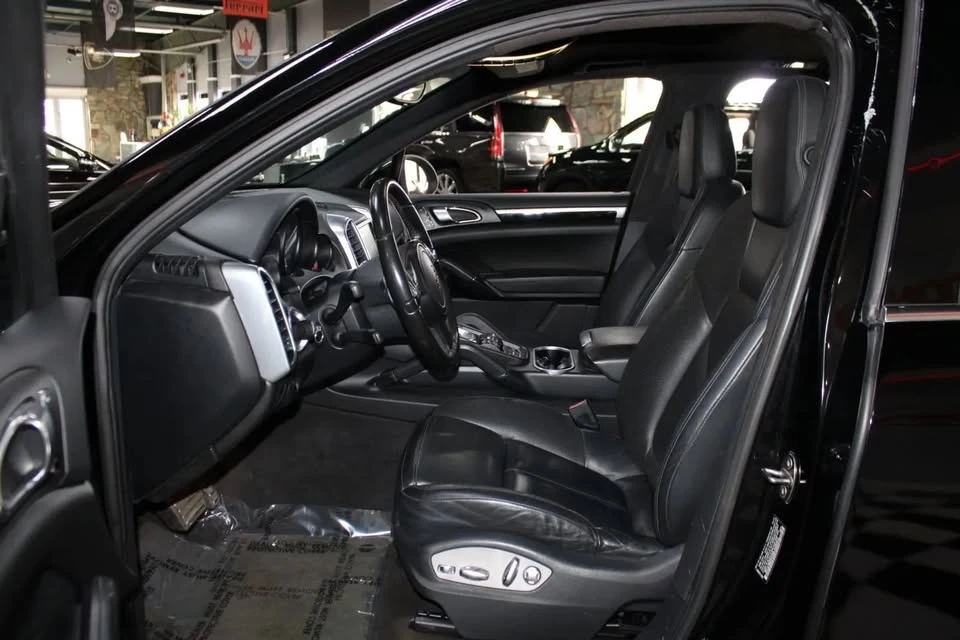 2011 Porsche 958 Cayenne S - Image 10 of 20