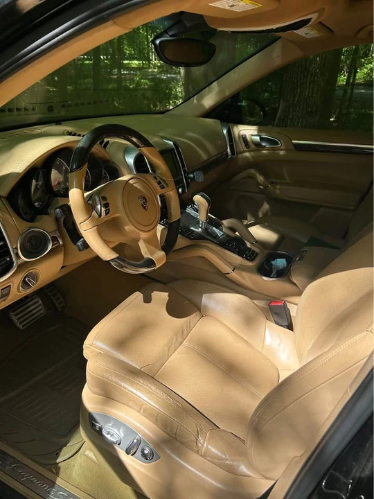 2011 Porsche 958 Cayenne S - Image 5 of 6