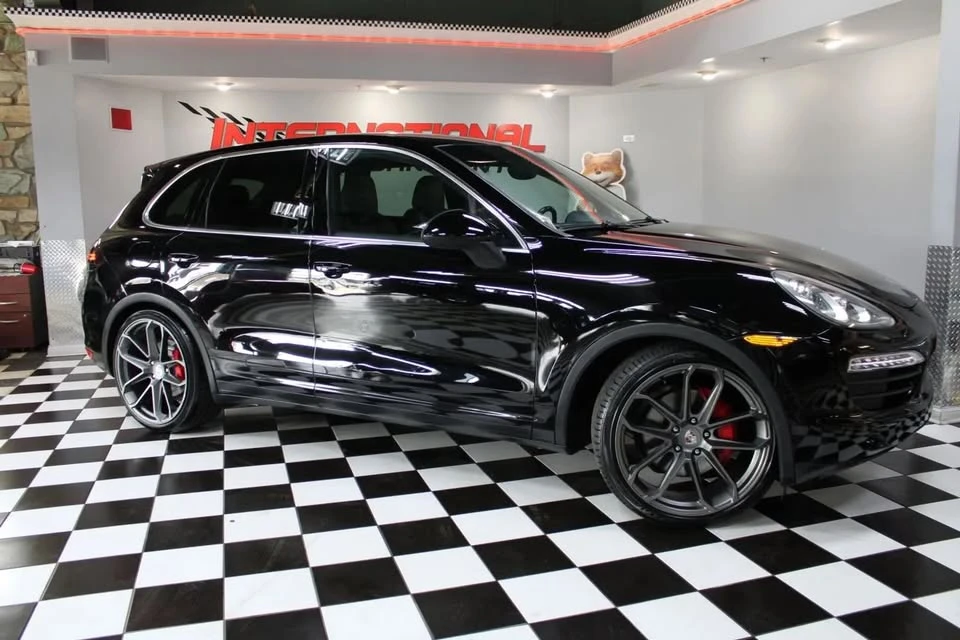 2011 Porsche 958 Cayenne S - Image 2 of 20