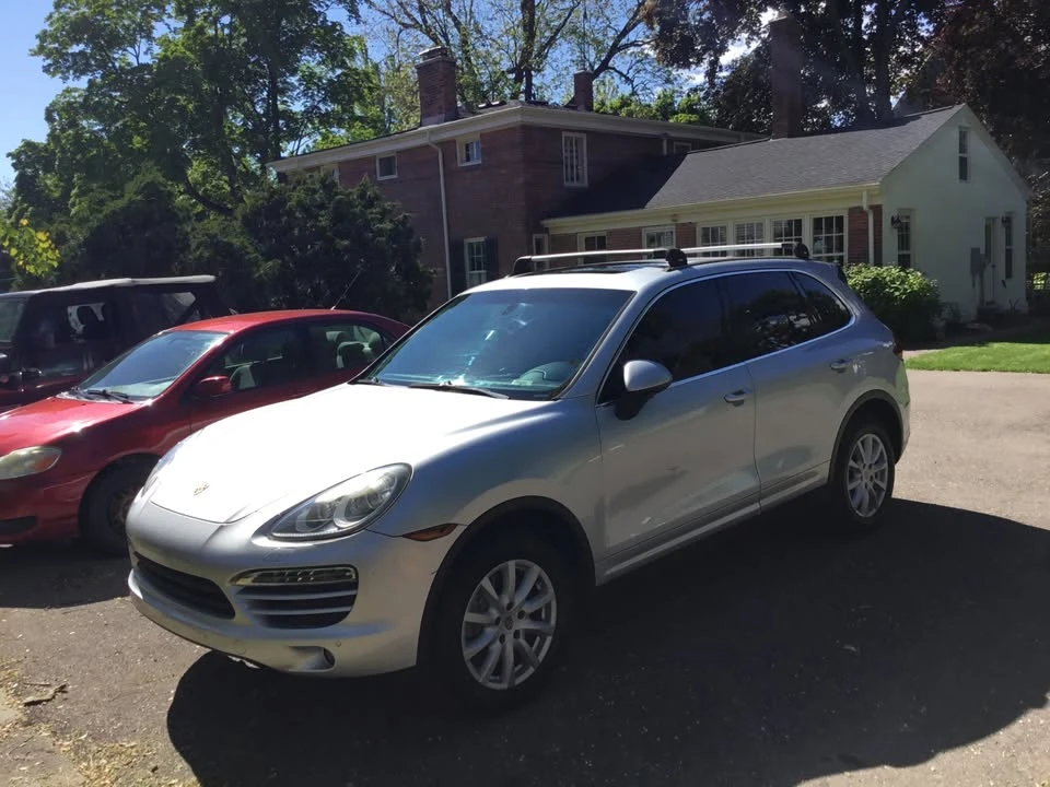 2011 Porsche 958 Cayenne S - Image 3 of 11