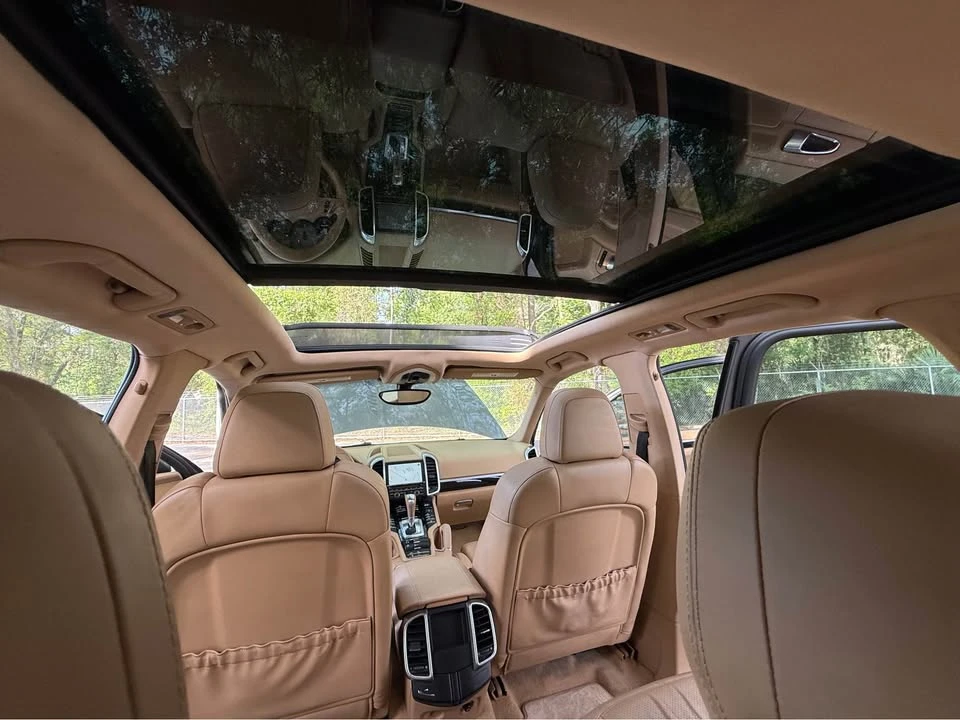 2011 Porsche 958 Cayenne S - Image 16 of 20