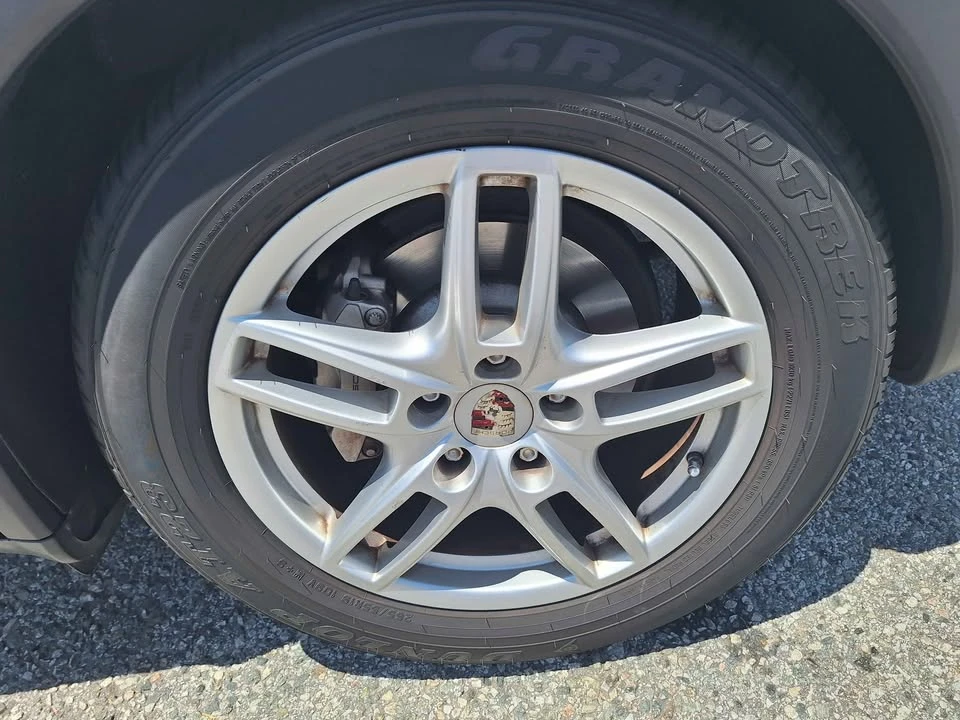 2011 Porsche 958 Cayenne S - Image 6 of 7