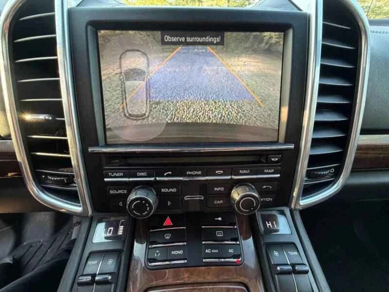 2011 Porsche 958 Cayenne S - Image 12 of 18